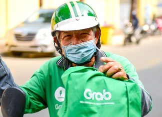 Grab lần đầu có lãi