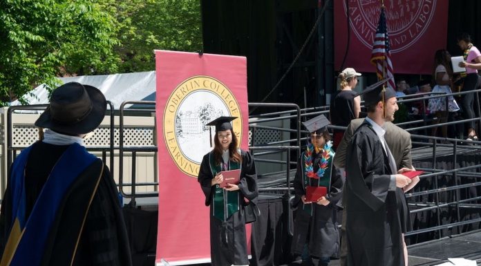 Du học Marketing #16: Trần Khánh Linh tại The London School of Economics – Từ Truyền thông sang Chính sách Công Du học Marketing #16: Trần Khánh Linh tại The London School of Economics – Từ Truyền thông sang Chính sách Công