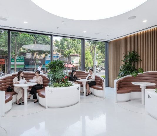 Techcombank: Khách hàng là trung tâm trong hành trình chuyển đổi