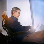 Lịch trình hằng ngày của Tim Cook – CEO Apple: Những điều không thể bỏ qua