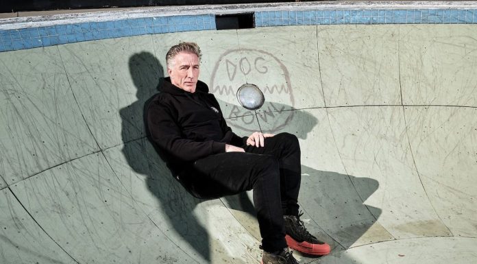 Tìm hiểu về sự vắng bóng của Vans – Thương hiệu giày từng “khuynh đảo” thế giới Tìm hiểu về sự vắng bóng của Vans – Thương hiệu giày từng “khuynh đảo” thế giới